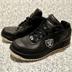 Reebok Raiders USED Shoes Vintage Oakland Las Vegas Black NFL 5.5 Men/6.5 Women
